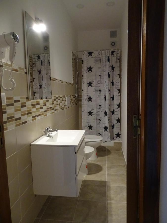 Frankie'S House B&B คาตาเนีย ภายนอก รูปภาพ